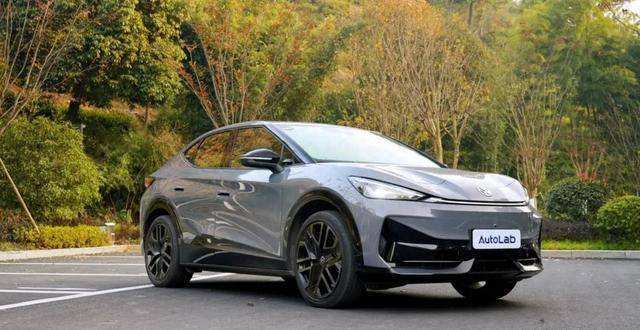 16 萬買的大眾,車機變聰明了嗎