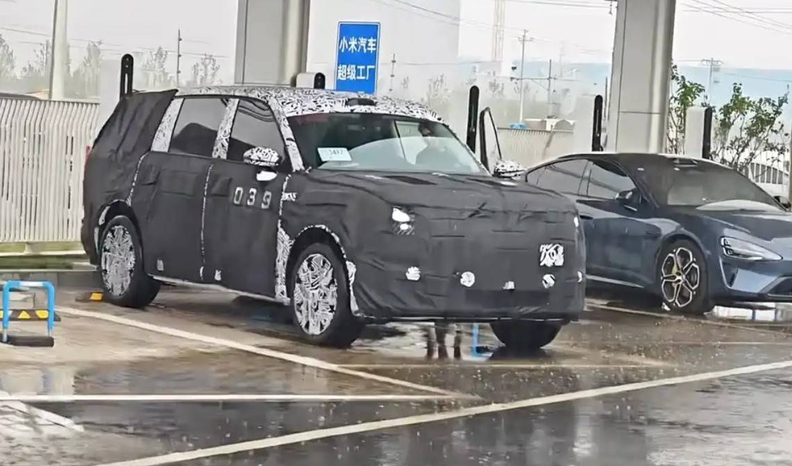 小米大型SUV再曝諜照!尺寸比YU7大、定位家用,要賣多少錢?