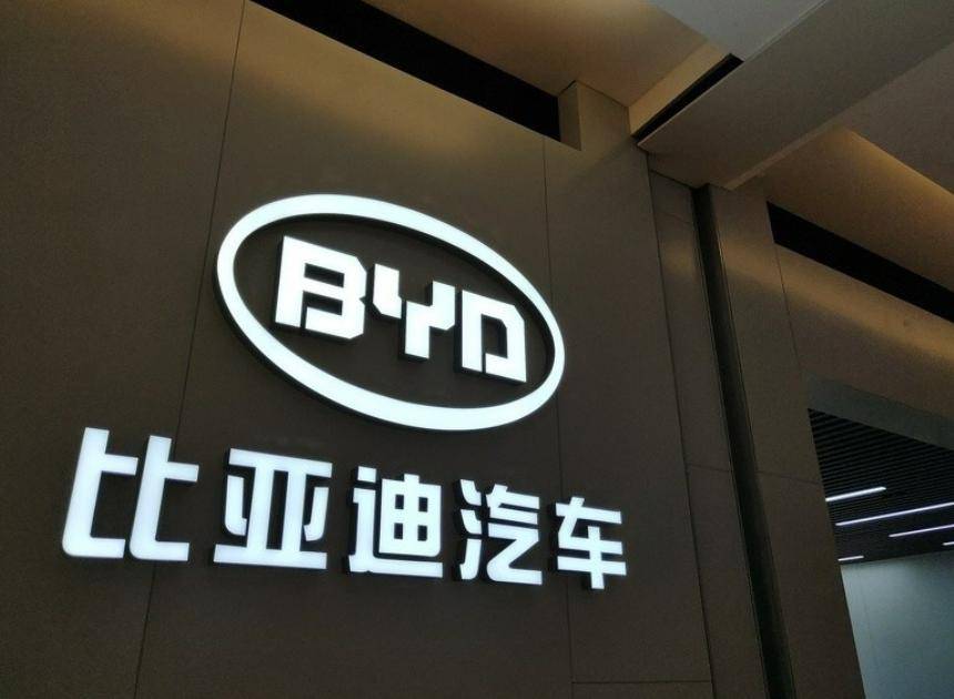 比亞迪7月銷量環比下滑,全年目標仍存變量