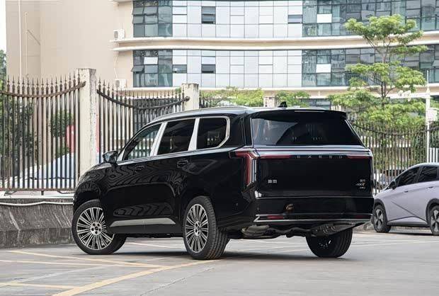 2026款星途攬月煥新上市 配CDC懸架 售15.99萬起