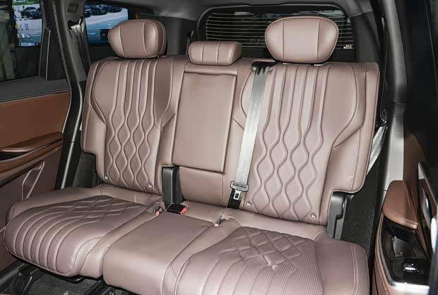 2026款星途攬月煥新上市 配CDC懸架 售15.99萬起