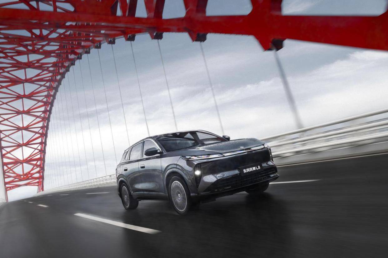 楊子驚嘆朱廣權打call,東風風神L8的全家滿意哲學