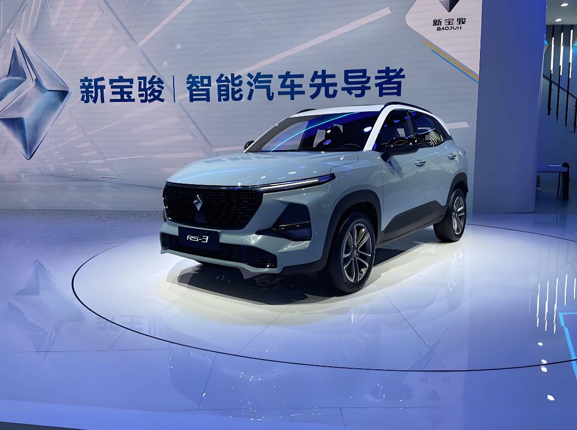 從猛士M817到五菱寶駿:“含華量”還在狂飆