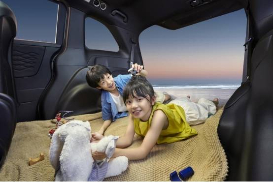 艾力紳煥新上市:全場景覆蓋的高端家用MPV新選擇