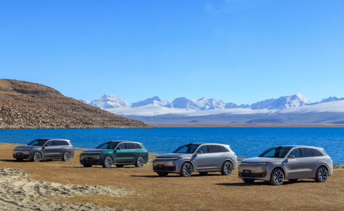 2025年已過半程,國內新能源汽車市場的競爭主線正悄然生變,新勢力追趕盈利線 新勢力追趕盈利線